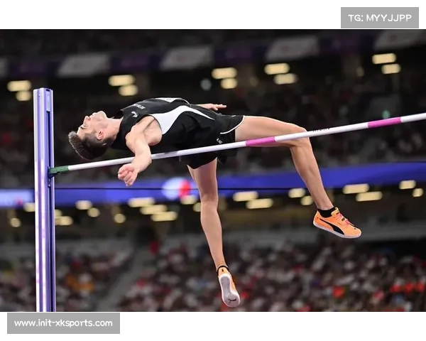 禹相赫世锦赛决赛绝境逆袭三跳成功飞越二米三四夺全场喝彩